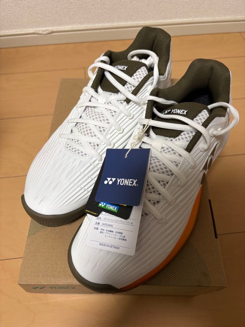 ヨネックステニスシューズ　オールコート用　27cm