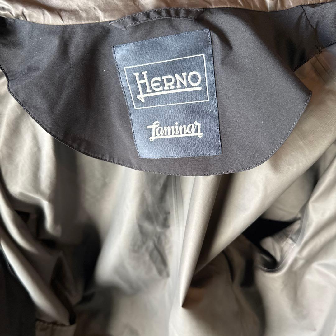 Herno Laminar ブラックナイロンジャケット