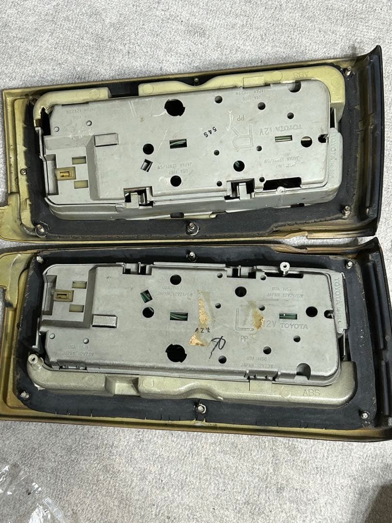 AA63 車両部品セット テールランプ・フィルター・ブレーキパッド他