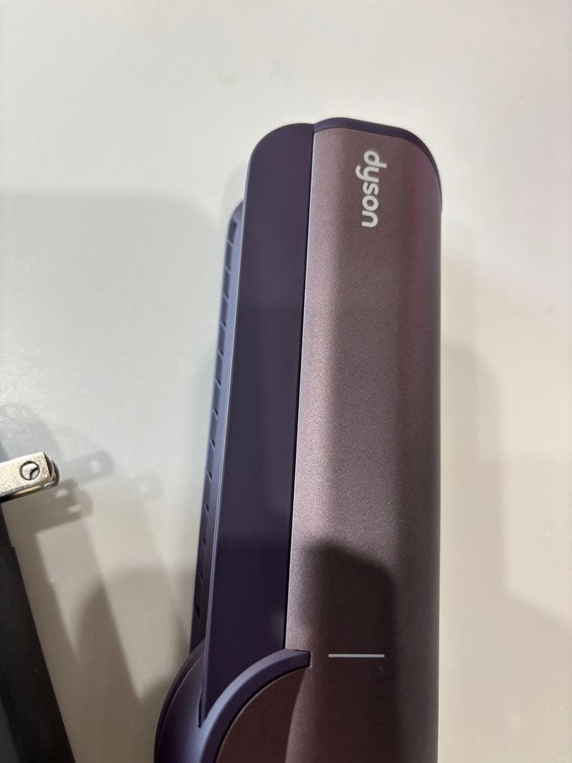 Dyson(ダイソン) ドライヤー Dyson Airstrait™