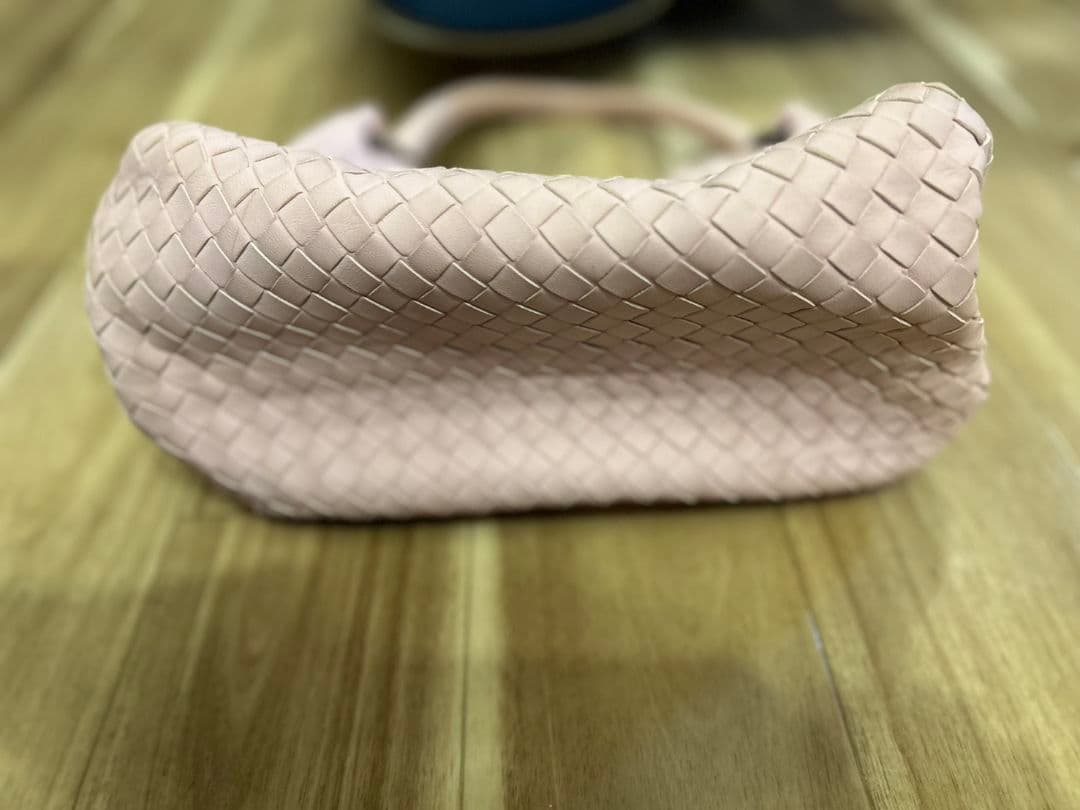 ボッテガヴェネタ　レア　ピンク