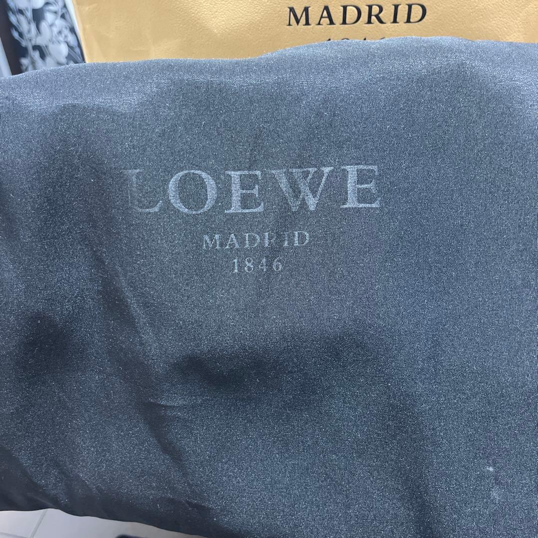 LOEWE 紺 アマソナ バッグ