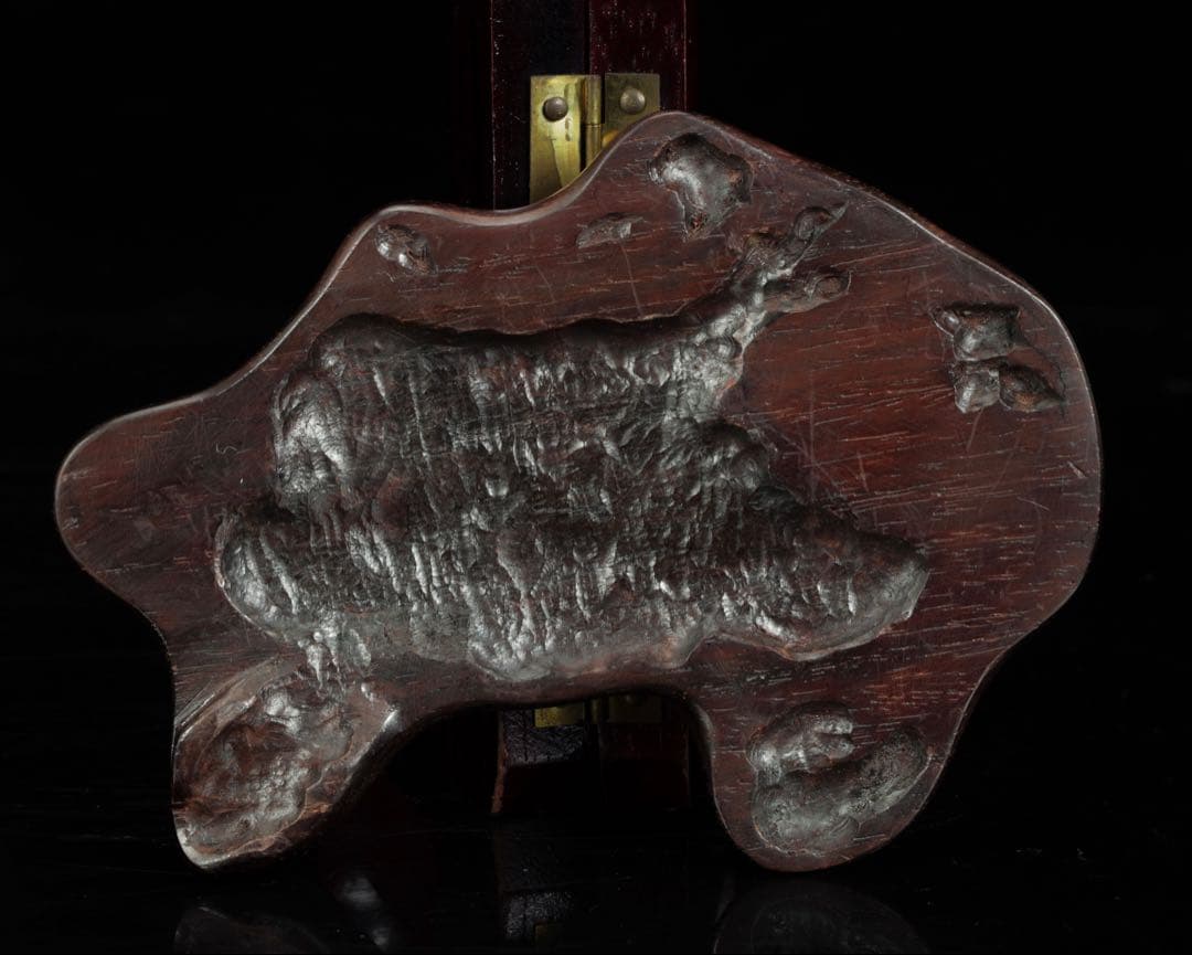 貴船石 蛙石 台座 箱付 642g カエル水石 鑑賞石 京石 天然石 飾石 美石