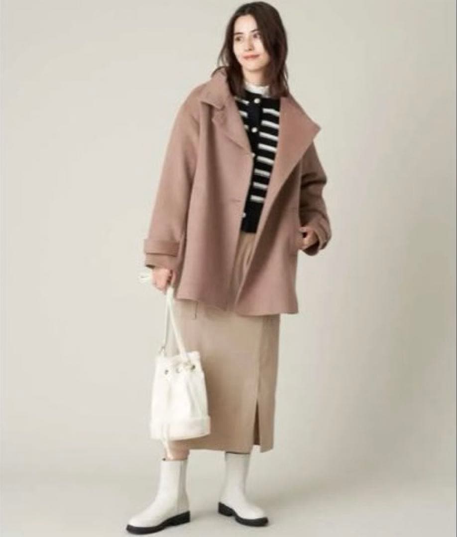 新品【a.v.v】アーヴェヴェ カシミア混 スタンドカラーミディコート サイズM