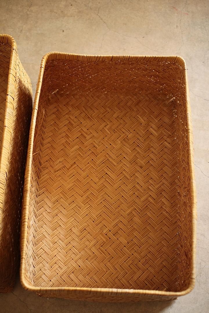 状態良く形の綺麗な古い竹編みの収納かご　行李　竹籠　篭　古道具