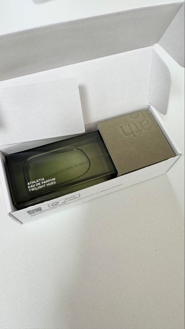 アスレティア TWILIGHT HUES オードパルファン 箱付き