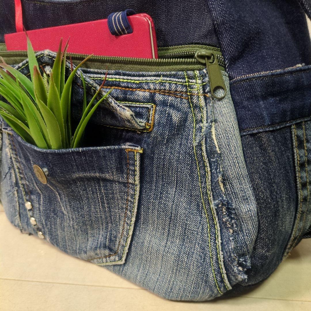 デニムリメイクバッグ　4way 　リメイクデニム　リュック　トート　ショルダー