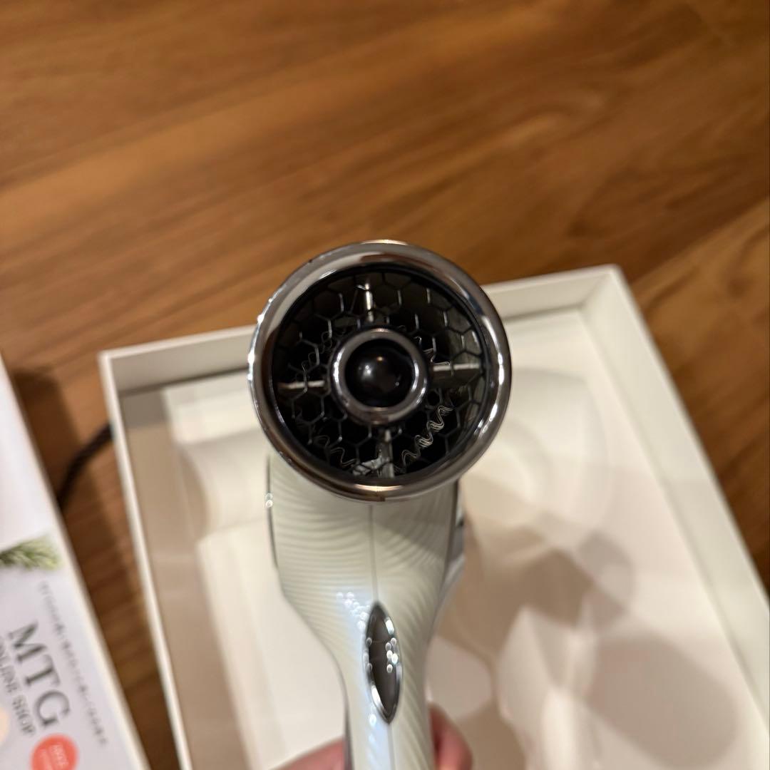 【正規品（ギャランティカード付）】リファビューテックドライヤープロ　2022年製