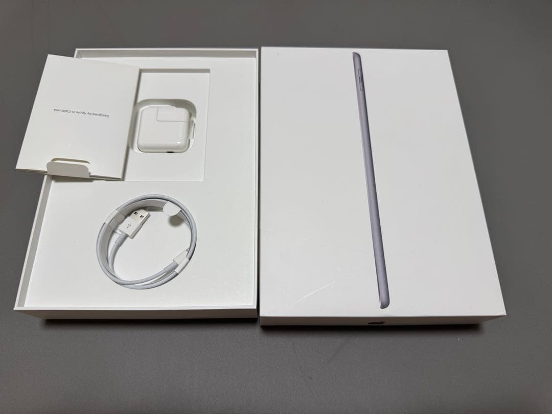 ドラえもん@Apple iPad 第6世代　WiFiモデル32GB