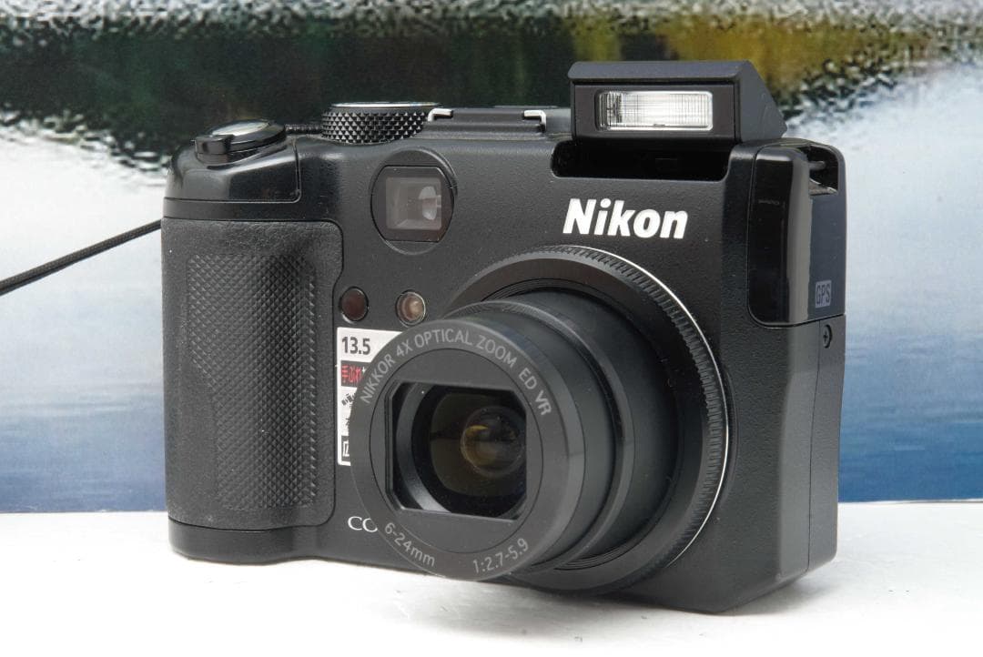 ニコンNIKON COOLPIX P6000 コンデジ コンパクトデジタルカメラ