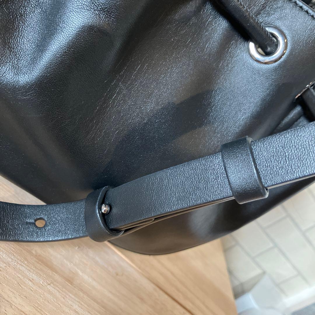 ❤️超美品❤️Theory 羊革　レザー　リアルファー 付きショルダーバック