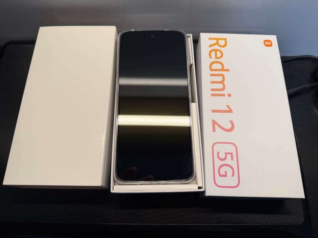 残り1台　Xiaomi Redmi 12 5G ポーラーシルバー　本体