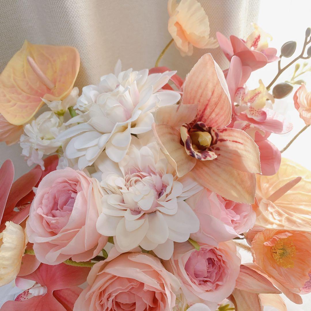 ヘッドパーツプレゼント ウエディング アーティフィシャルフラワー　クラッチブーケ