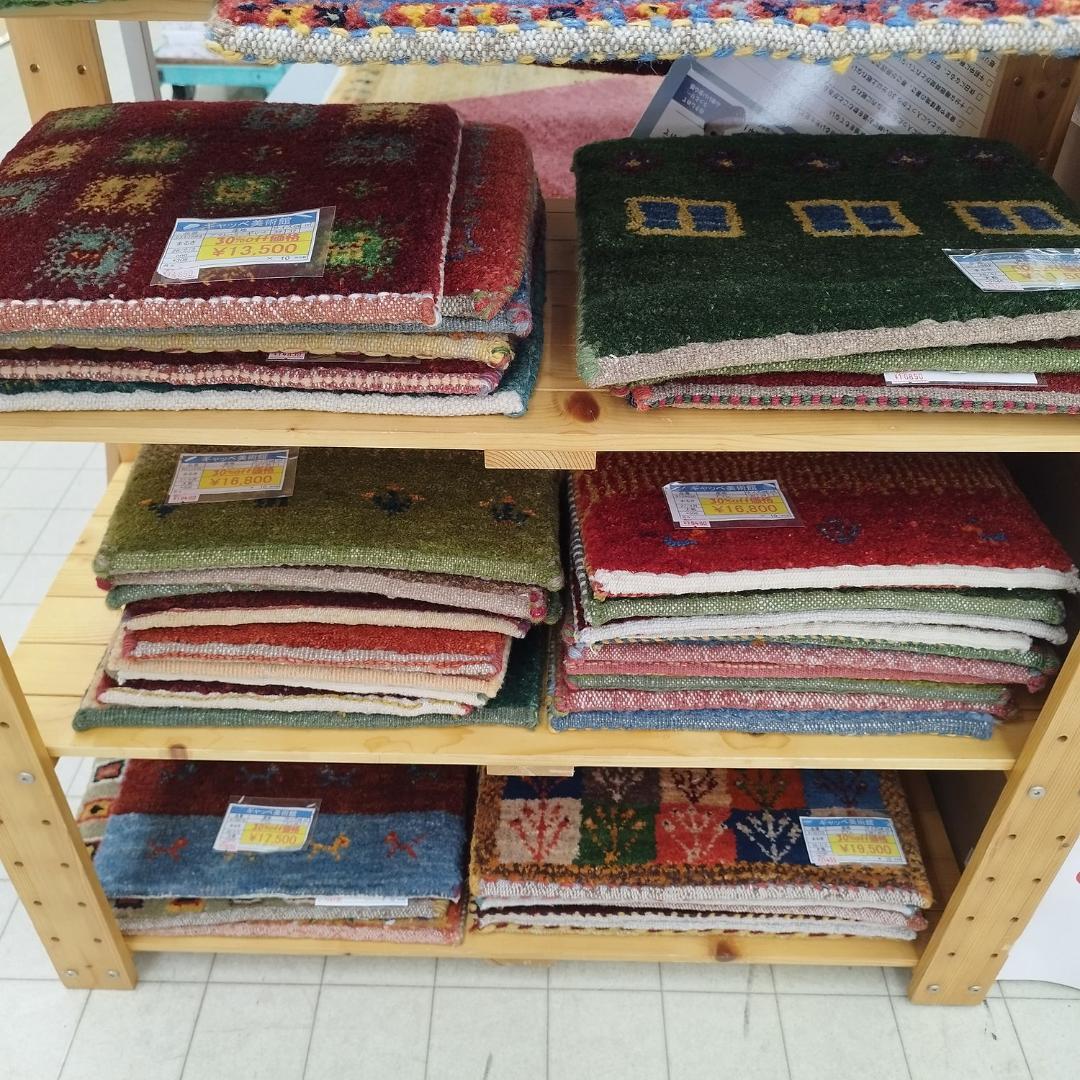 値下げ交渉ミニギャベ●33×34㎝●手織●本物●新品未使用 遊牧民が紡ぐギャッベ