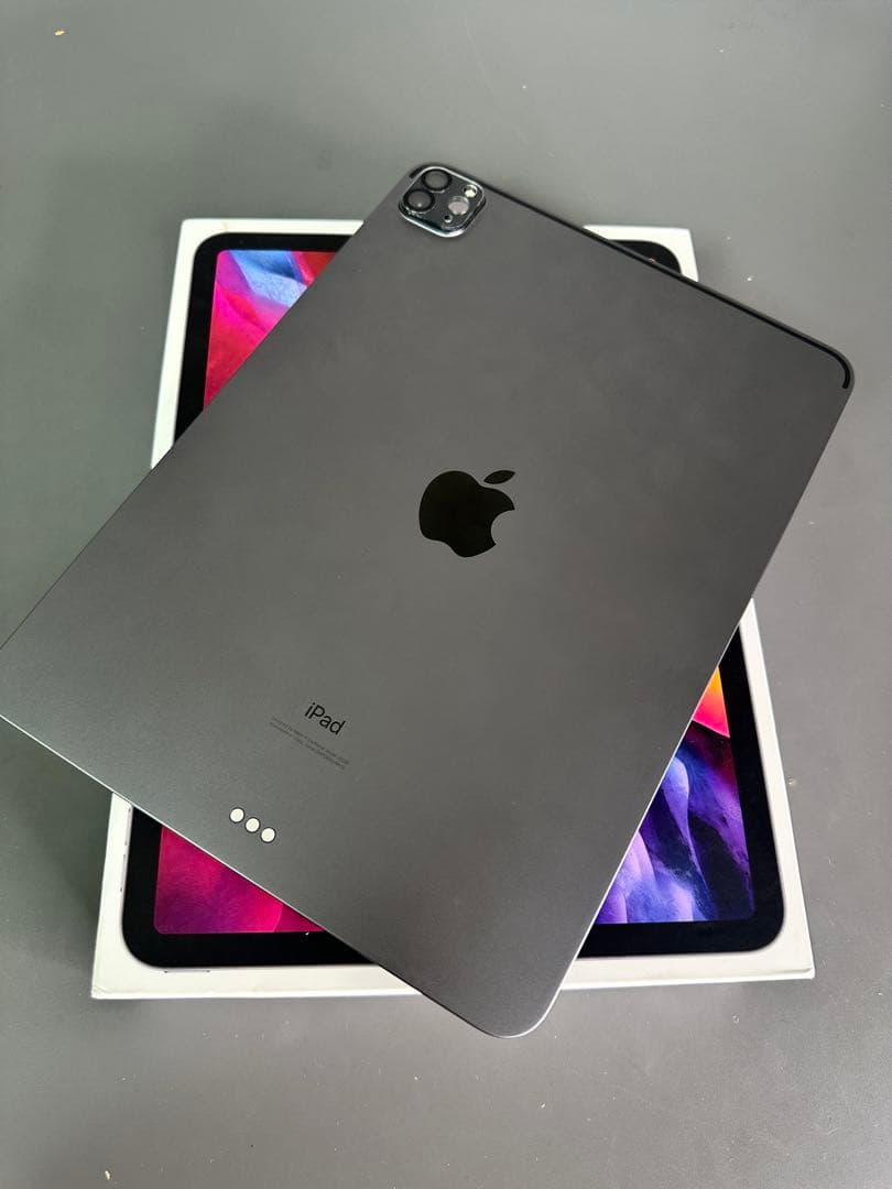 iPad Pro 256GB スペースグレイ第二世代+アップルペン　ケース付