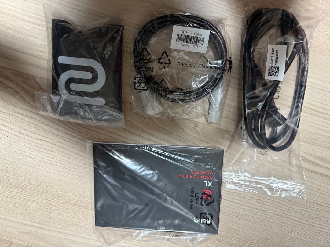 BenQ ZOWIE XL2546K ゲーミングモニタ　240Hz