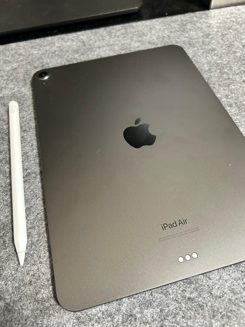 iPad Air 本体 + Apple Pencil + ケース