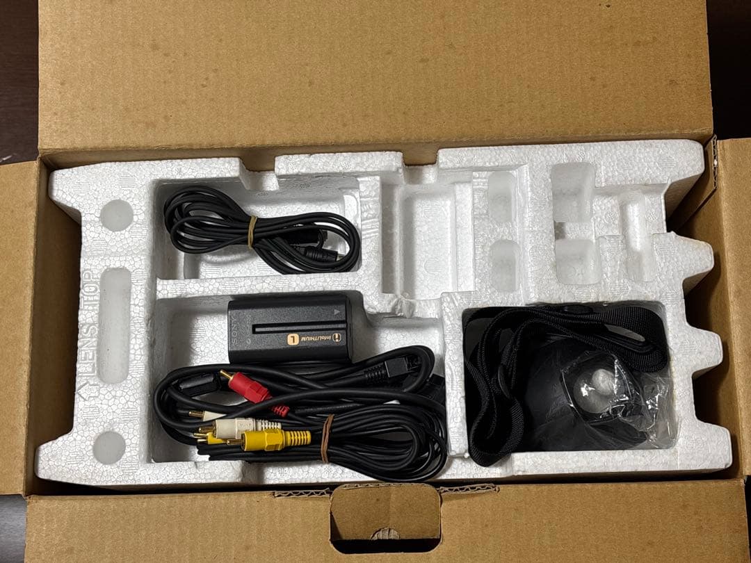 SONY DCR-VX1000 動作確認済み 外箱付き 傷あり レンズやや難あり