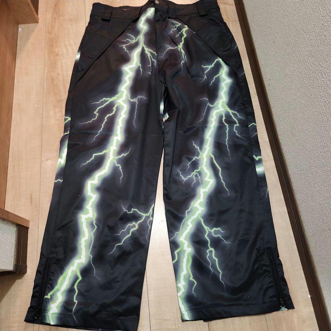 新品訳あり スノーウェア セットアップ スノボ スキー メンズ イナズマ L