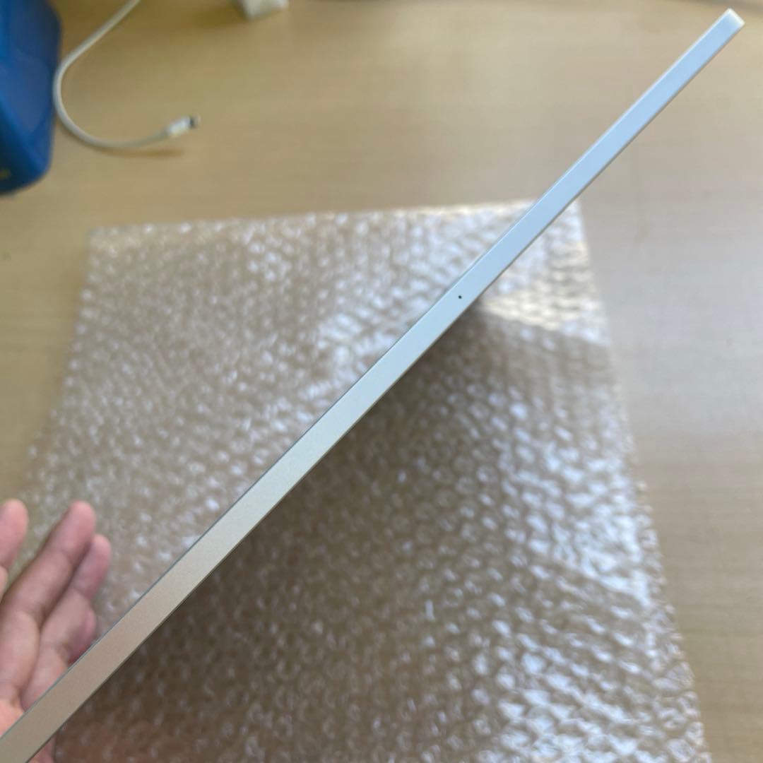 iPad Pro 12.9　第5世代 シルバー 128GB A2378超美品#2