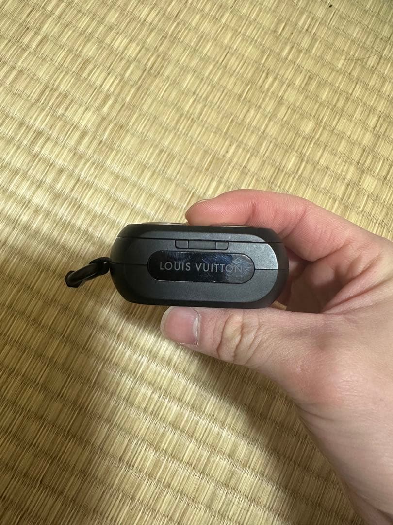 ルイヴィトン ホライゾン ライトアップイヤホン Louis Vuitton