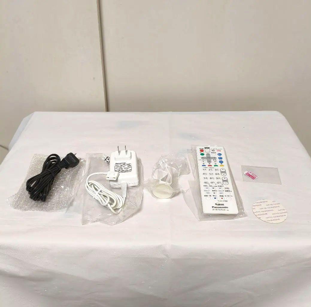 【極美品】パナソニック プライベート ビエラポータブルテレビ UN-10E5
