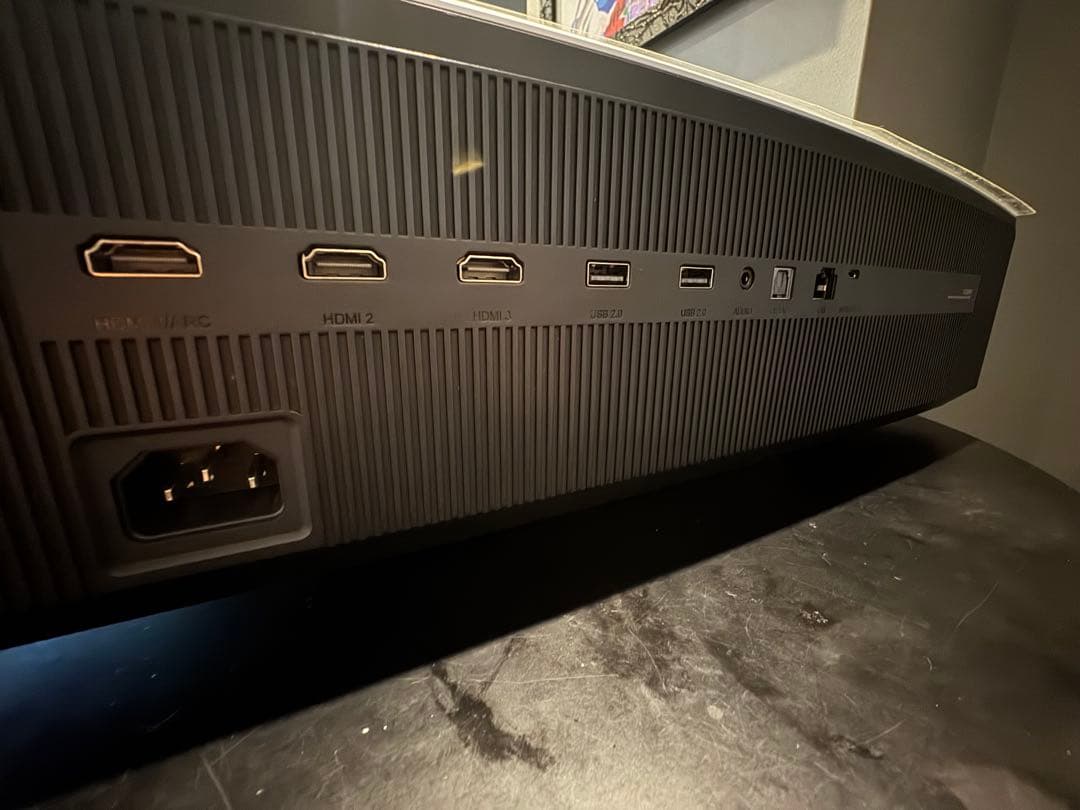 XGIMI AURA 超短焦点 4K レーザープロジェクター