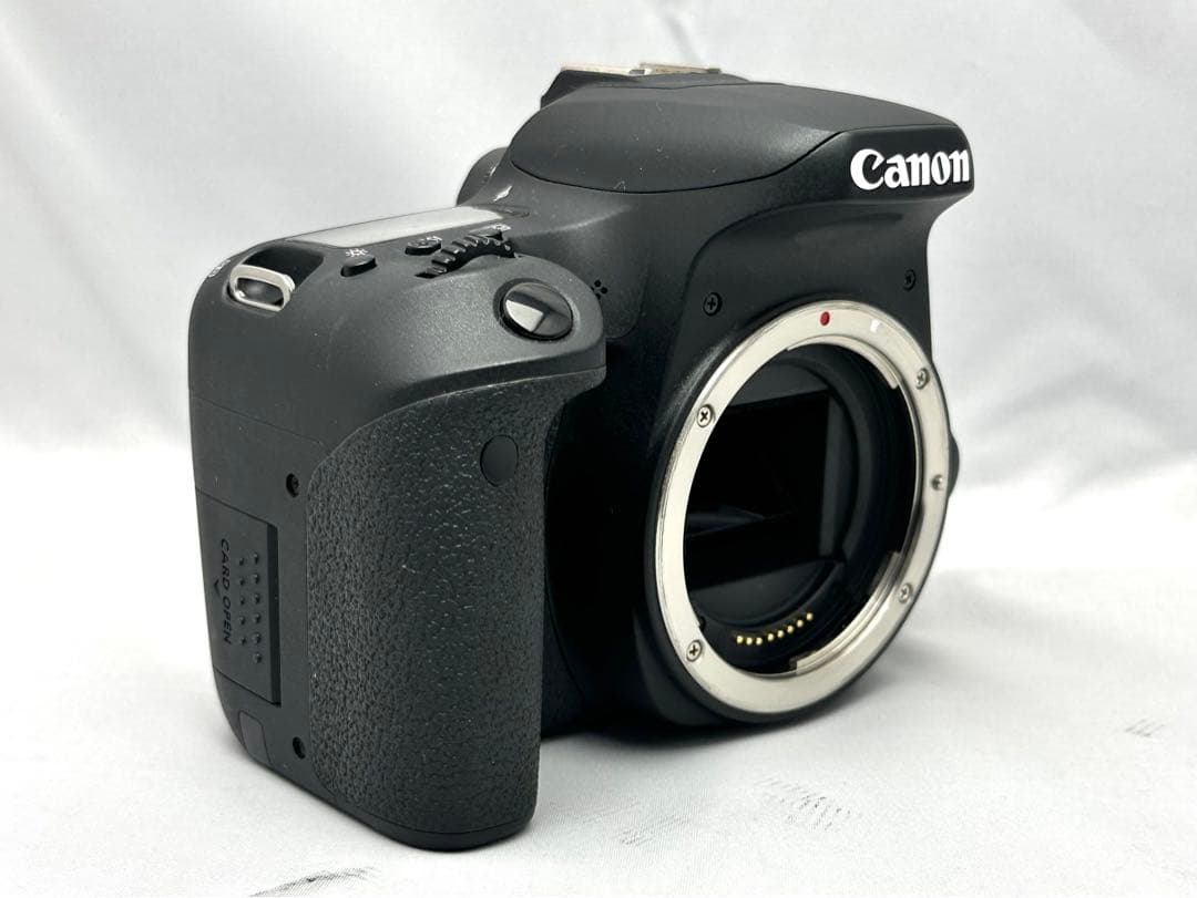 Canon EOS Kiss 9000Dダブルズームレンズセット♪Wifi装備♪