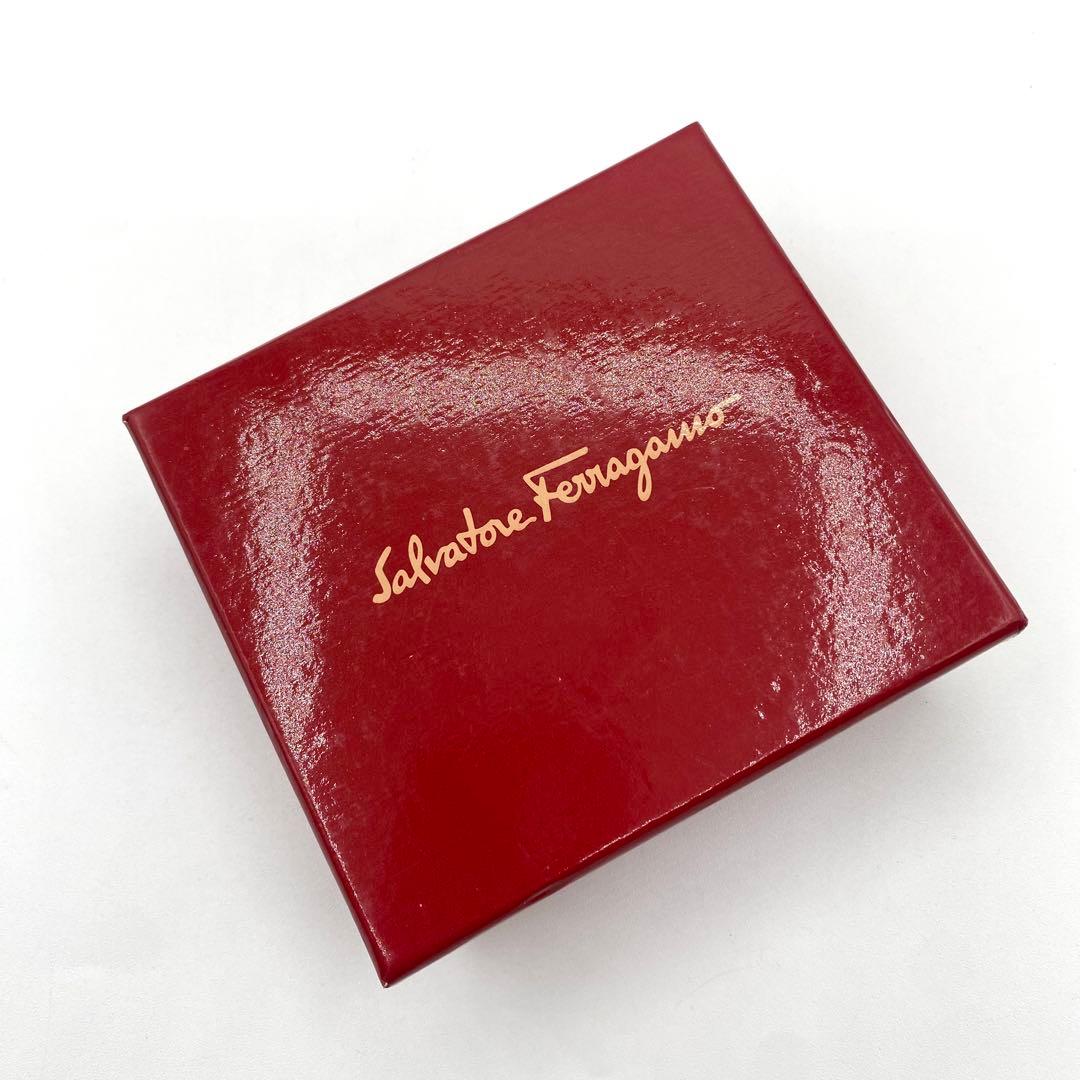 美品　Salvatore Ferragamo ブラック　バレッタ　ヴァラリボン