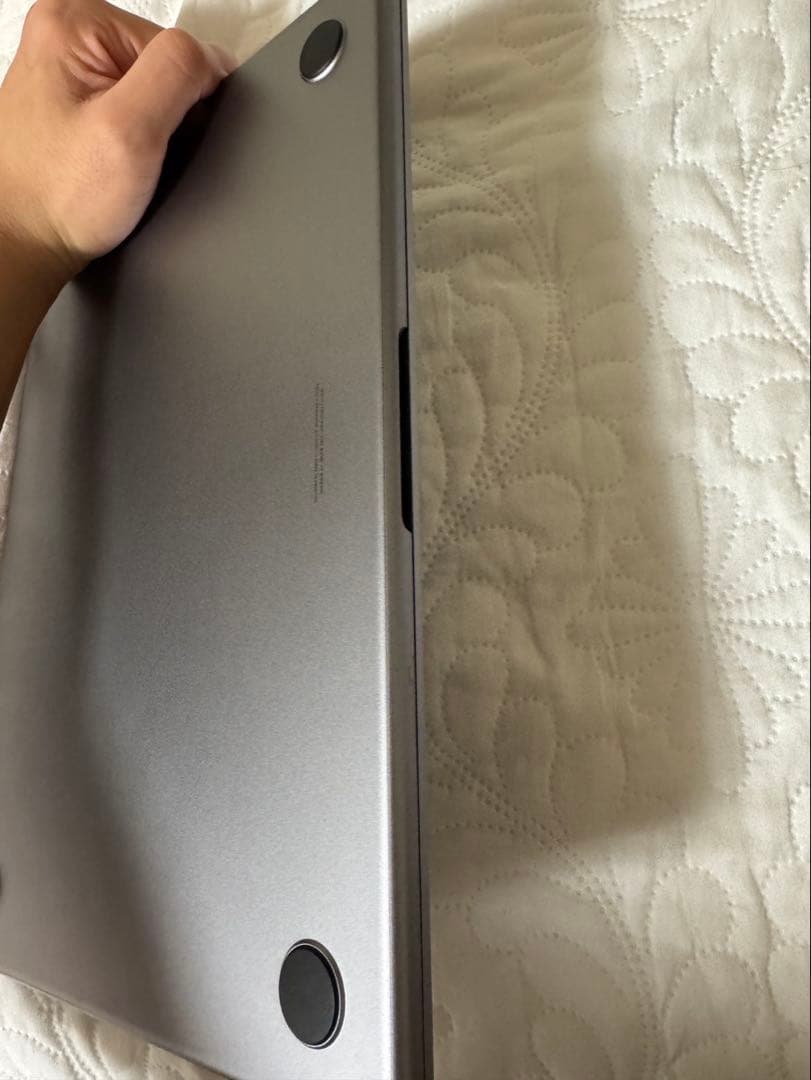 MacBook本体 MacBook Air M3 16GB 256GB