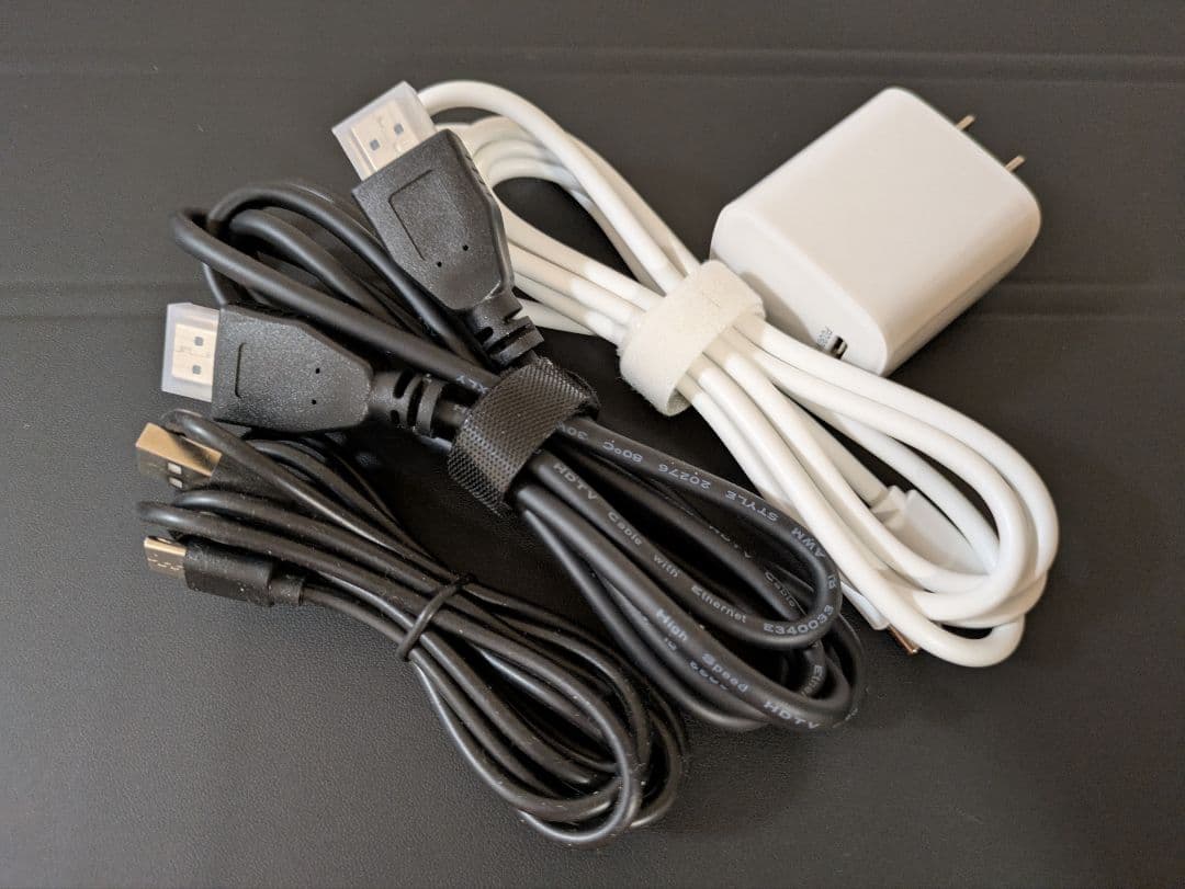 モバイルモニター　18.5インチ　1920×1080液晶パネル　ディスプレイ