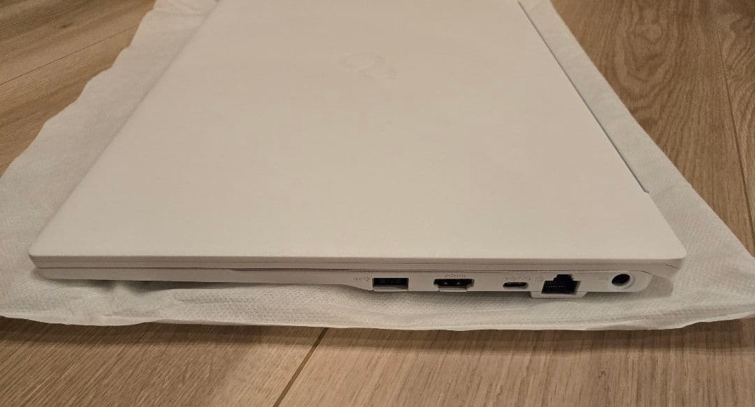 【未使用】富士通 FMV Lite WA1/J2 2025年7月製造モデル