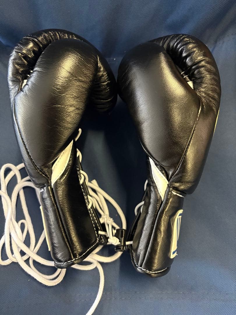 ウイニング　紐　黒　8オンス