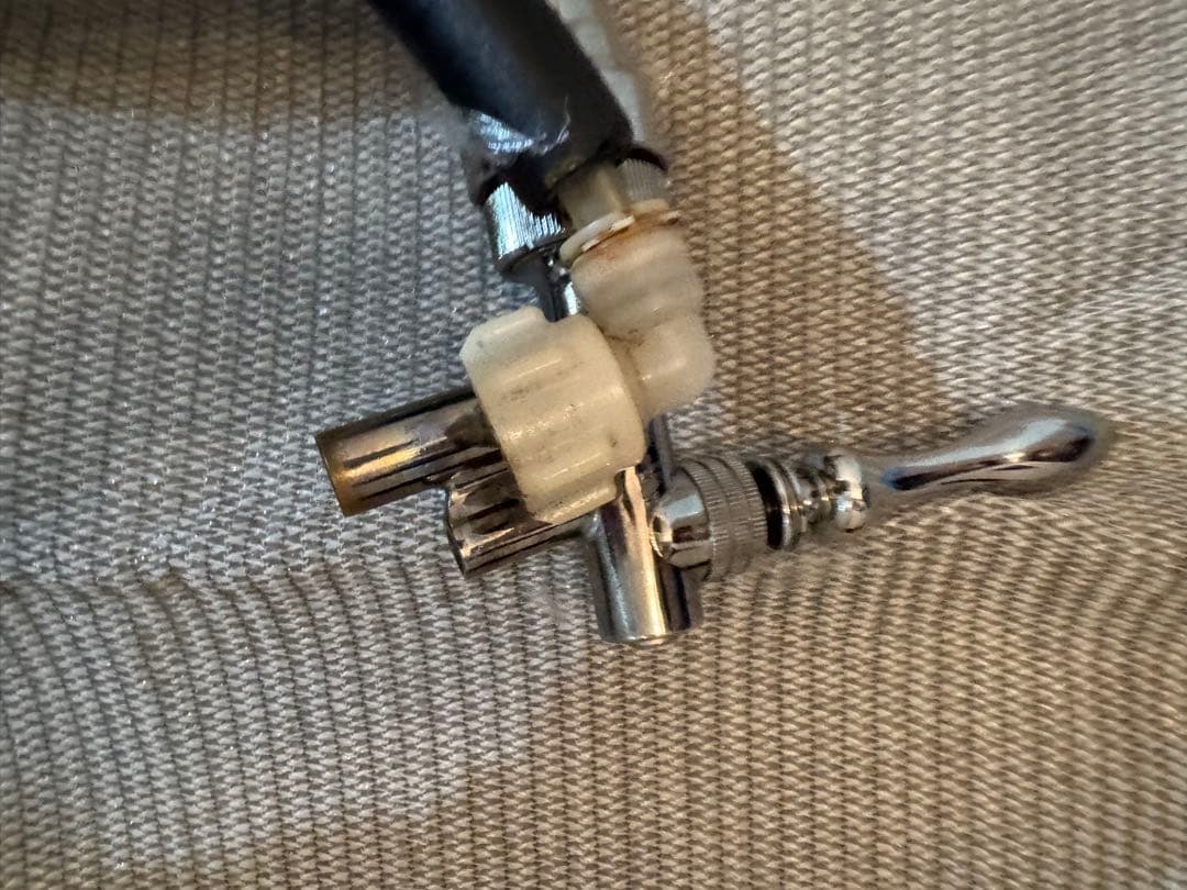 ドラフトタワー✨生ビール　ビアタワー　オシャレ