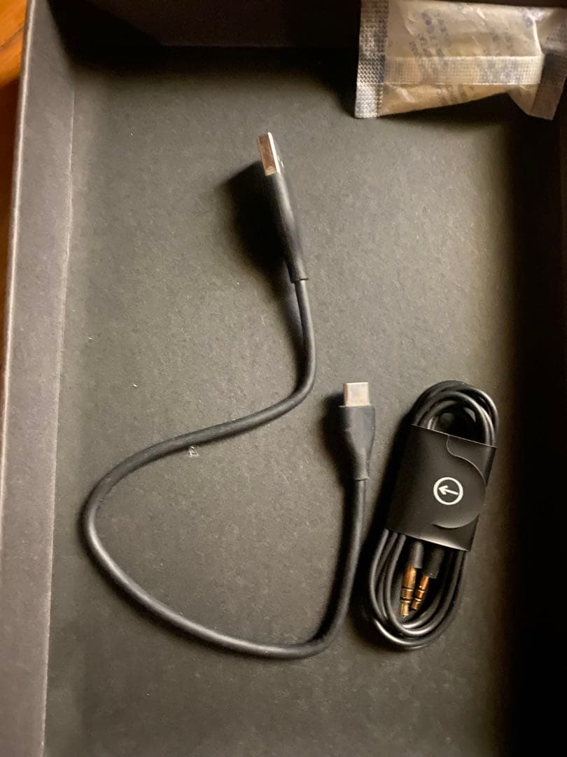 BOSE ワイヤレスヘッドフォン　QC45