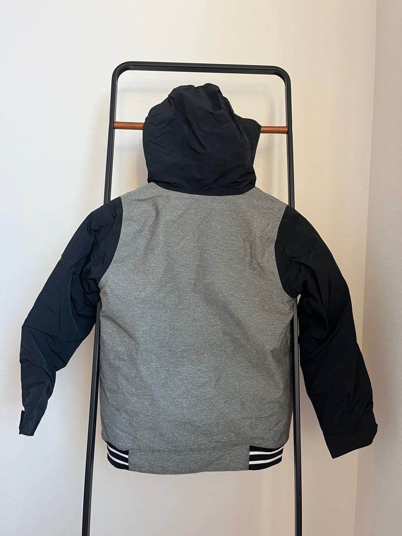 Burton 子供用 スノーボードウェア 上下セット XS （グローブ付き）