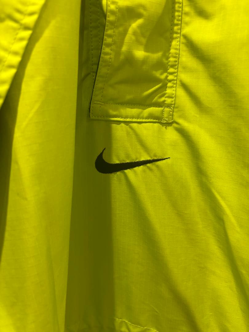 NIKE ナイキ　acg アウター　未使用にた近い　L