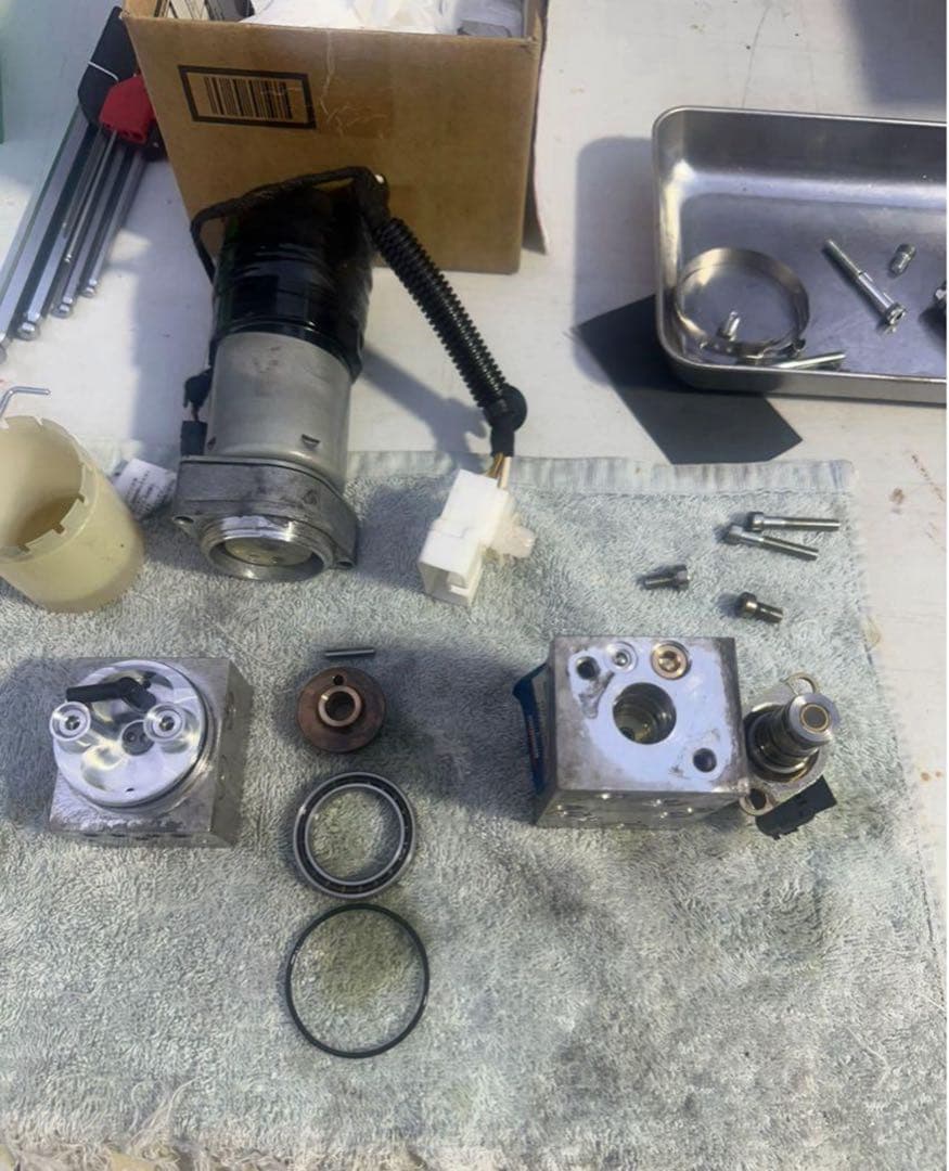 komiyama1128コペンl880k 油圧ポンプ　オーバーホール