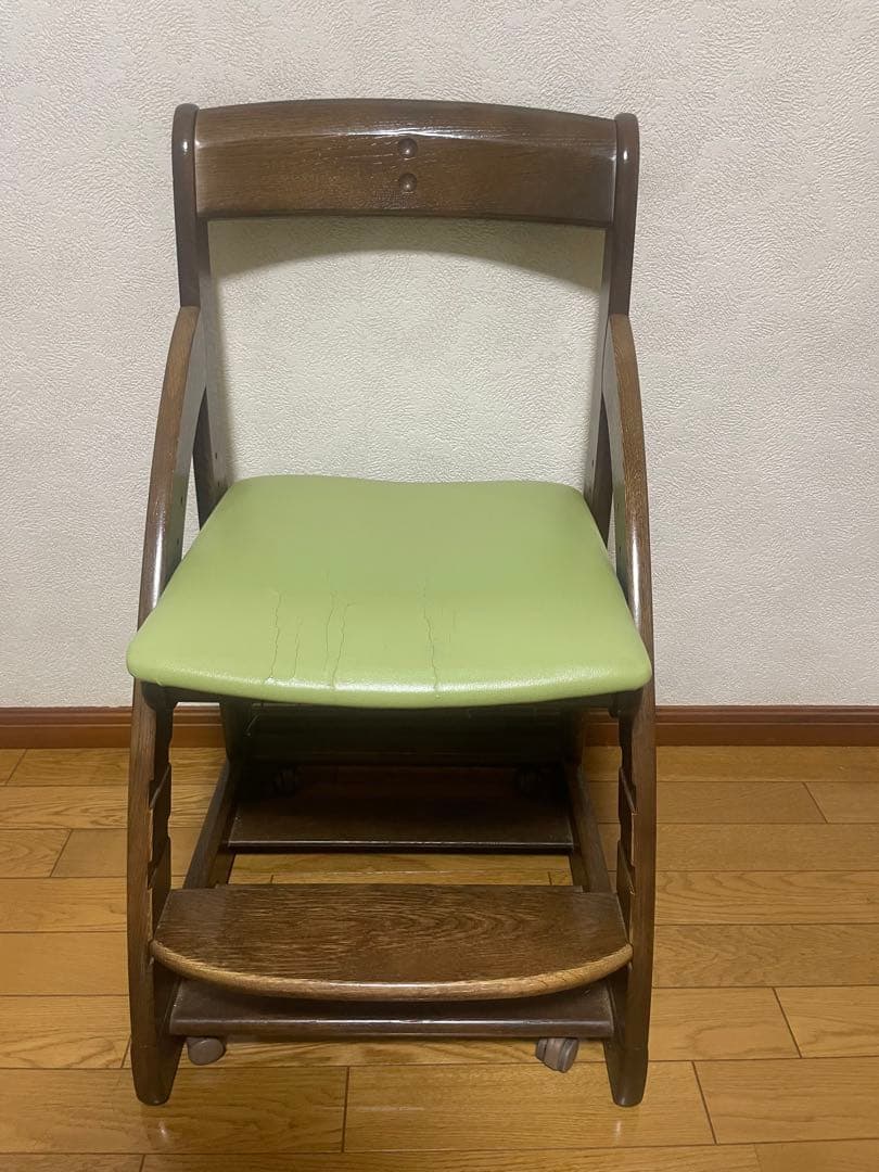 【送料込み】カリモクの勉強机Ａ30000円！【値下げ】