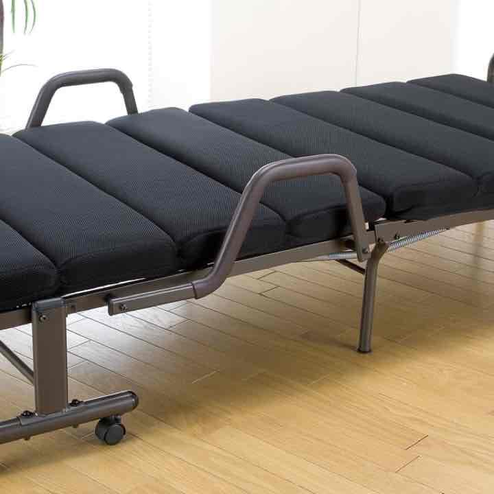 モコモコリクライニング折りたたみベッド