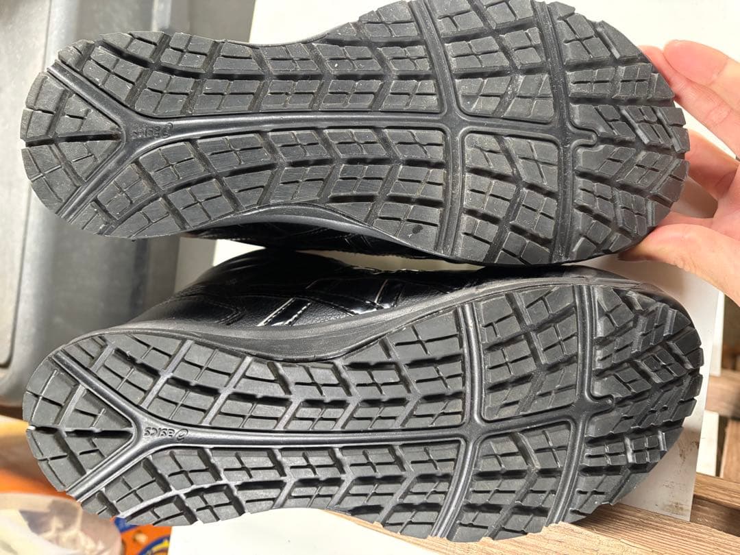 値下げASICS ブラック ハイカット 安全靴 ウィンジョブ CP302