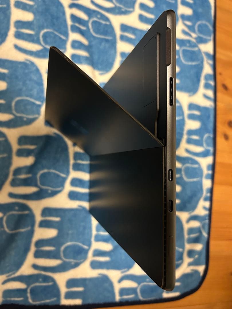 Microsoft Surface Pro 8 core i5キーボードカバー付