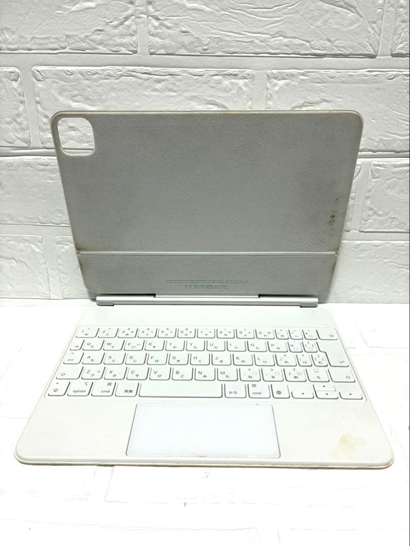 Magic Keyboard iPad Pro 11インチ 純正品　ホワイト