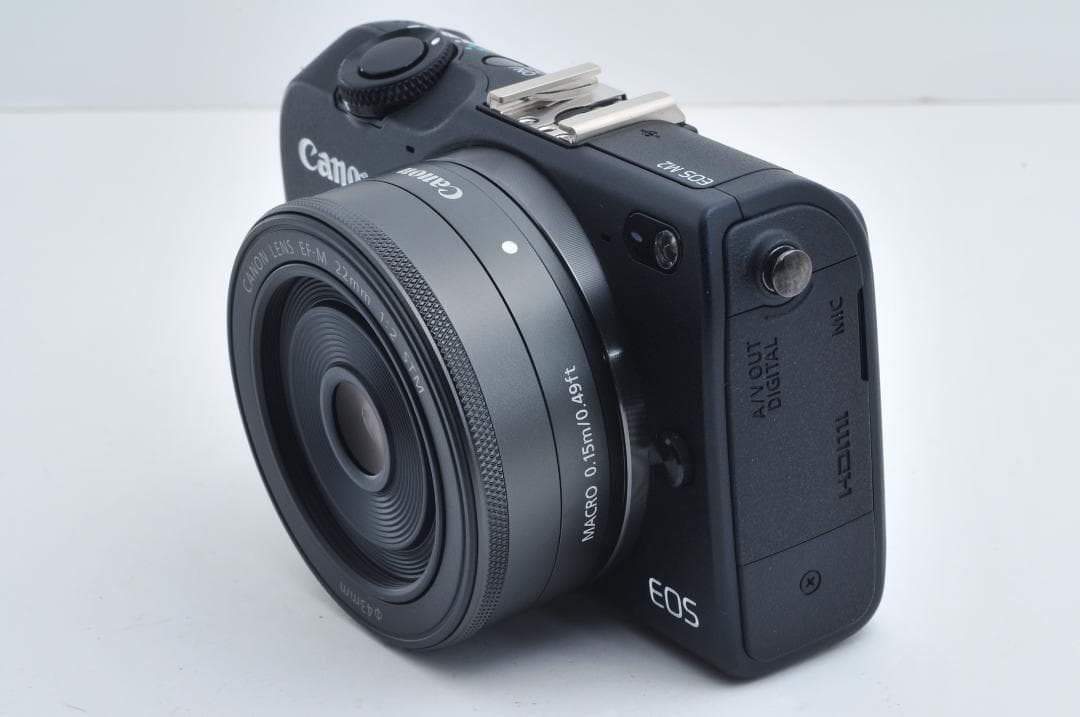 ■新品級■ Canon EOS M2 トリプルレンズキット≪付属品完備≫