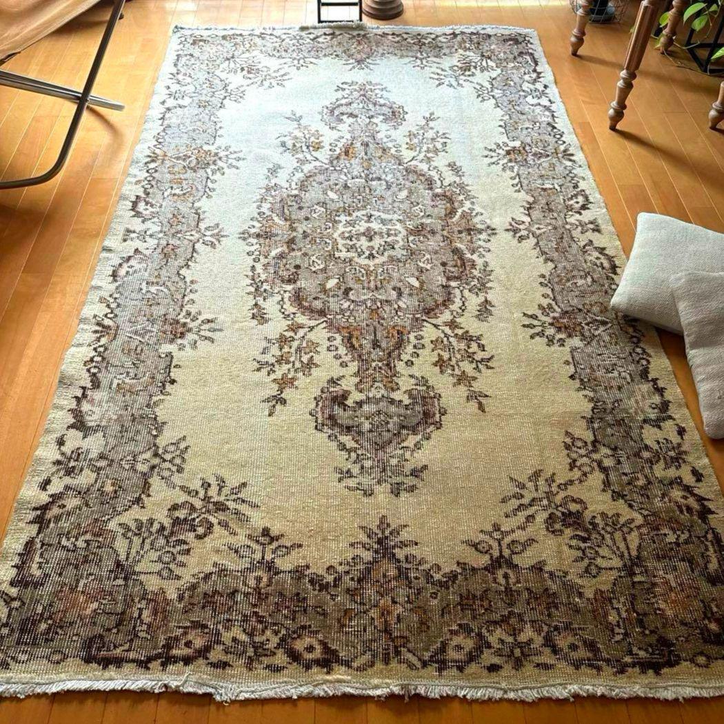 トルコヴィンテージラグ　122×209　メダリオン　ベージュブラウン×グレー