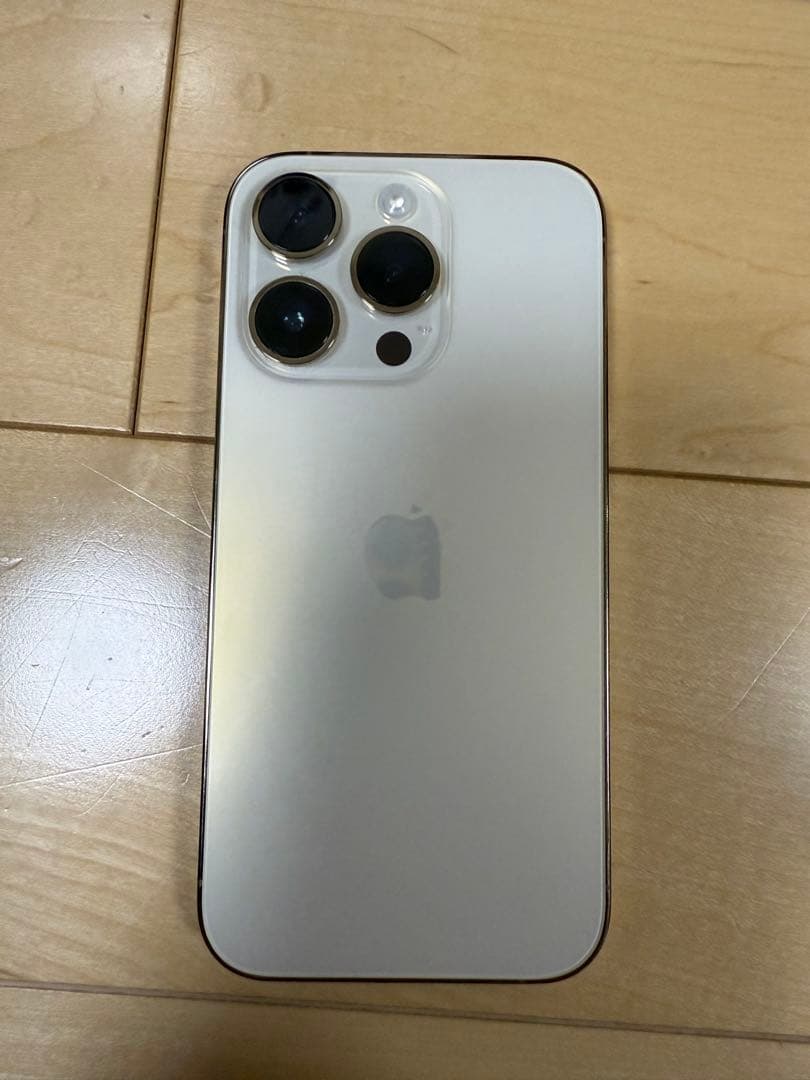 Apple iPhone 14 Pro 512GB ゴールド 充電残量95%