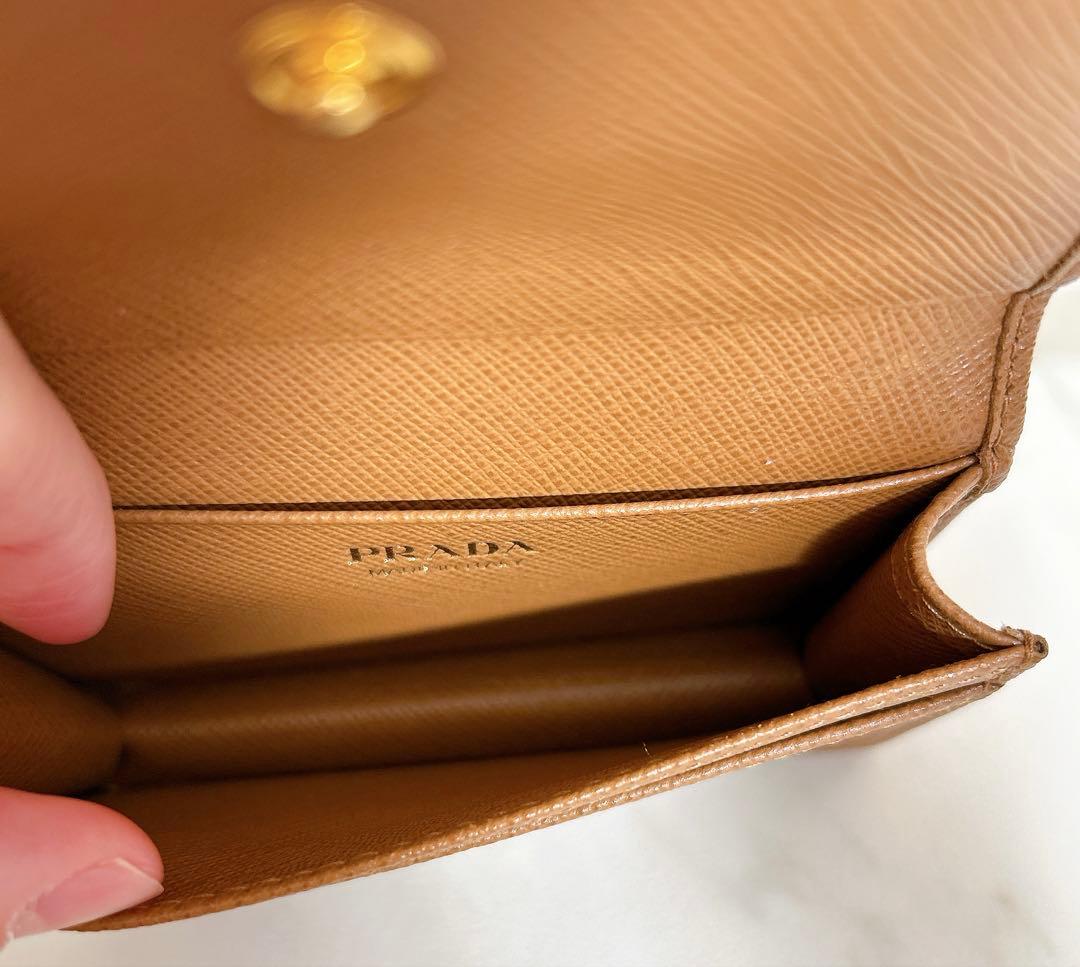 【新品未使用品】PRADA サフィアーノ　名刺入れ　カードケース