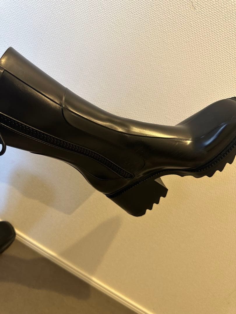 【美品】Chloé bettyレインブーツ 黒 86,900円