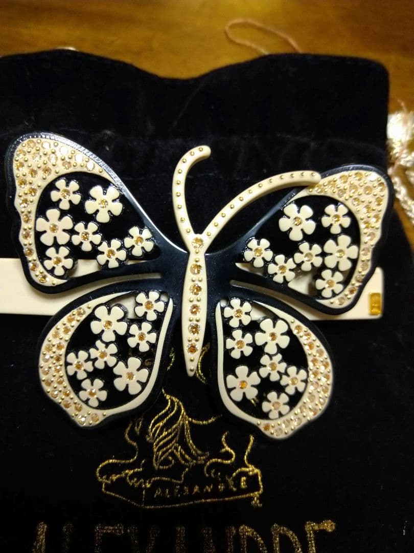 アレクサンドルドゥパリ蝶デザイン バタフライ　バレッタ