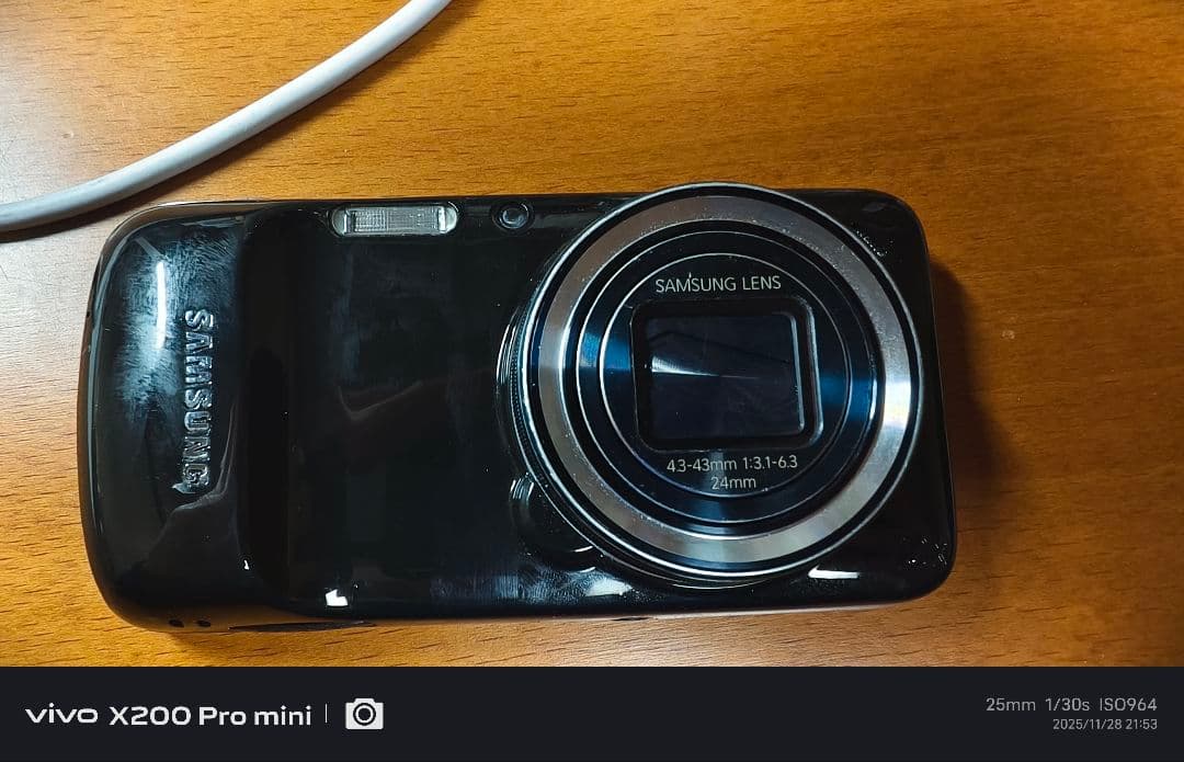 スマートフォン本体 Samsung Galaxy S4 zoom